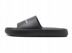 Klapki na co dzień Sportowe Champion Soft Slipper Na Basen. Czarne klapki Champion, bez wzorów, z gumy, bez obcasa. Za 109.00 zł.