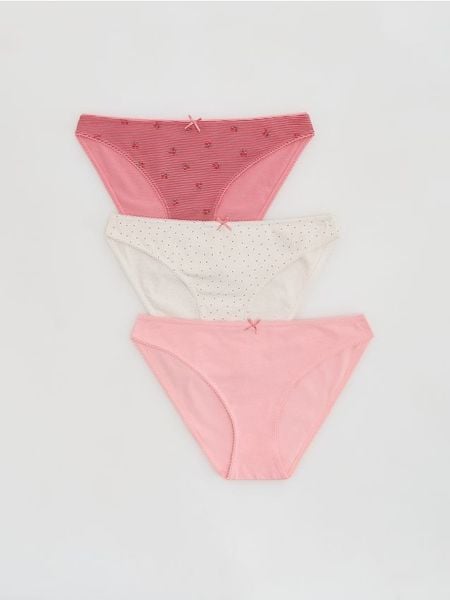 Bawełniane majtki typu figi 3 pack - wielobarwny. Figi Reserved, l, bez wzorów, z bawełny. Za 49.99 zł.