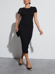 Milan Kiss Sukienka w kolorze czarnym rozmiar: S. Czarne sukienki Milan Kiss, s, bez wzorów, bez kołnierzyka, bez ramiączek, mini, rozkloszowane. Za 126.99 zł.