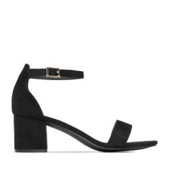 Sandały JENNY. Czarne sandały Jenny, bez wzorów, bez obcasa, na słupku, bez zapięcia. Za 119.99 zł.