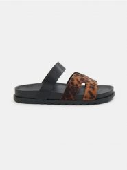 Klapki z panterką - wielobarwny. Klapki Sinsay, bez wzorów, bez obcasa. Za 49.99 zł.