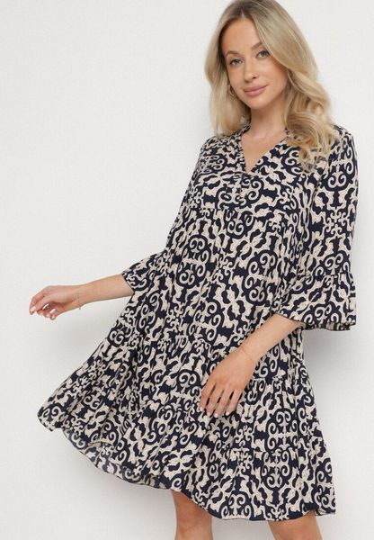 Granatowa Sukienka Rozkloszowana z Bawełny w Etniczny Wzór Zalista. Niebieskie sukienki Born2be, na co dzień, na lato, l, bez wzorów, z bawełny, boho, bez kołnierzyka, bez ramiączek, rozkloszowane. Za 49.99 zł.