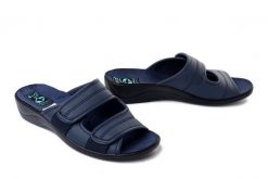 Adanex 30277 SIK17YN granatowy, klapki damskie. Niebieskie klapki Adanex, bez wzorów, bez obcasa, na koturnie. Za 113.90 zł.