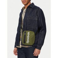 Saszetka Reebok. Zielone torby na ramię Reebok, bez wzorów, młodzieżowe, bez dodatków. Za 59.99 zł.