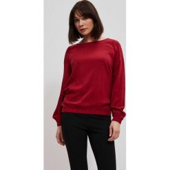 Wiskozowa koszula bordowa. Czerwone koszule MOODO, xs, bez wzorów, z wiskozy, bez kołnierzyka, bez ramiączek. W wyprzedaży za 26.99 zł.