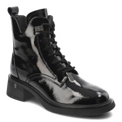 Czarne Botki S.Barski Eleganckie Obuwie Damskie. Czarne botki S.BARSKI, bez wzorów, z lakierowanej skóry, bez obcasa, na obcasie, bez zapięcia. Za 259.00 zł.