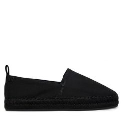 Espadryle Calvin Klein. Czarne espadryle Calvin Klein, bez wzorów, bez obcasa, bez zapięcia. Za 329.99 zł.