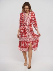 BLE Sukienka w kolorze czerwonym rozmiar: onesize. Czerwone sukienki BLE, bez wzorów, z tkaniny, bez kołnierzyka, bez ramiączek, midi, rozkloszowane. Za 127.35 zł.