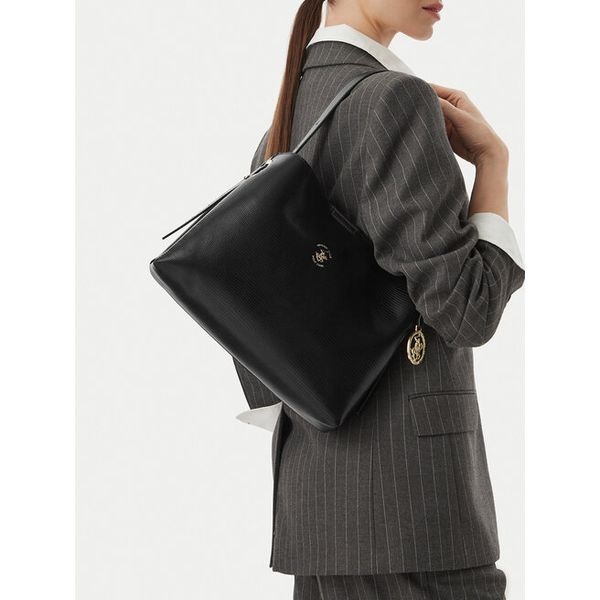 Torebka Beverly Hills Polo Club. Czarne torebki klasyczne Beverly Hills Polo Club, bez wzorów, bez dodatków. Za 199.99 zł.