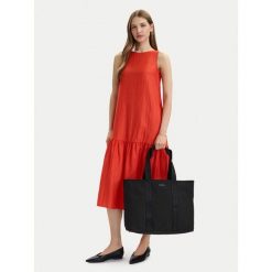 Torebka HUGO. Czarne torebki klasyczne Hugo, bez wzorów, bez dodatków. Za 449.99 zł.