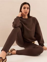 Bluza dresowa crewneck oversize - brązowy. Brązowe bluzy Sinsay, l, bez wzorów, z dresówki, bez kaptura. Za 39.99 zł.