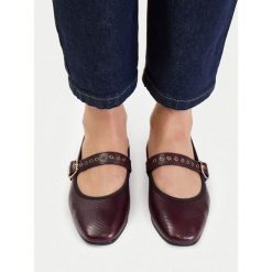 Baleriny Lasocki. Czerwone baleriny Lasocki, bez wzorów, bez obcasa. Za 199.99 zł.