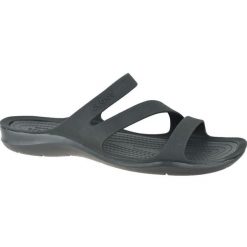 Klapki damskie Crocs Swiftwater. Brązowe klapki Crocs, bez wzorów, z materiału, bez obcasa. Za 255.00 zł.