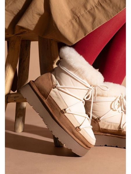 Gooce Skórzane botki zimowe "Warm" w kolorze jasnobrązowo-białym rozmiar: 37. Białe botki Gooce, na zimę, bez wzorów, z materiału, bez obcasa, na platformie, bez zapięcia. Za 260.99 zł.