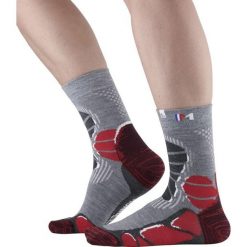 Skarpetki Monnet Mid Extra Light. Czerwone skarpety MONNET, bez wzorów. Za 152.50 zł.