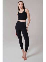 Onamaste Legginsy sportowe w kolorze czarnym rozmiar: L/XL. Czarne legginsy Onamaste, l, bez wzorów, z materiału, z podwyższonym stanem, outdoorowe. Za 105.63 zł.