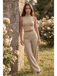 SOULSHAE Spodnie w kolorze beżowym rozmiar: XXL/3XL. Brązowe spodnie materiałowe SOULSHAE, xl, bez wzorów, z materiału, z podwyższonym stanem. Za 124.45 zł.