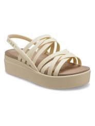 Crocs Sandały "Brooklyn Strappy" w kolorze beżowym rozmiar: 39/40. Brązowe sandały Crocs, bez wzorów, z otwartym noskiem, bez obcasa, na koturnie, bez zapięcia. Za 176.91 zł.