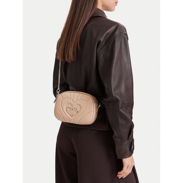 Torebka Eva Minge. Brązowe torebki klasyczne Eva Minge, bez wzorów, bez dodatków. Za 229.99 zł.
