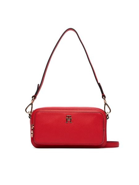 Tommy Hilfiger Torebka Th Daily Camera Bag AW0AW18377 Czerwony. Czerwone torebki klasyczne TOMMY HILFIGER, bez wzorów, ze skóry, bez dodatków. Za 529.99 zł.