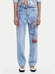 Desigual Jeansy Hawai 25SWDD13 Niebieski Mom Fit. Niebieskie jeansy Desigual, bez wzorów. Za 249.99 zł.