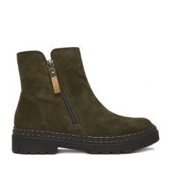 Botki Lasocki. Brązowe botki Lasocki, bez wzorów, bez obcasa, na płaskiej podeszwie, bez zapięcia. Za 259.99 zł.