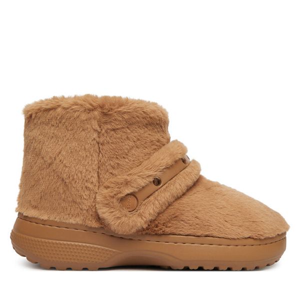 Kapcie Crocs. Brązowe obuwie domowe Crocs, bez wzorów, bez zapięcia. Za 379.99 zł.