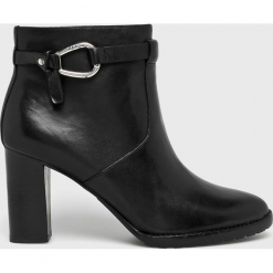 Lauren Ralph Lauren - Botki. Czarne botki Lauren Ralph Lauren, bez wzorów, z materiału, bez obcasa, na obcasie, bez zapięcia. W wyprzedaży za 599.90 zł.