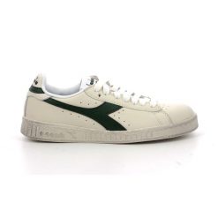 Sneakersy Diadora Game L Low Waxe. Białe obuwie sportowe Diadora, bez zapięcia. W wyprzedaży za 363.85 zł.
