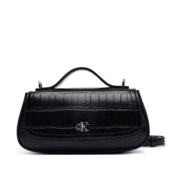 Torebka Calvin Klein. Czarne torebki klasyczne Calvin Klein, bez wzorów, bez dodatków. Za 449.99 zł.