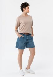Krótkie szorty jeansowe E-LUMIA. Szorty Volcano, bez wzorów, z bawełny, klasyczne, z standardowym stanem. Za 139.99 zł.