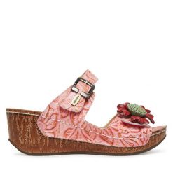 Klapki Laura Vita. Czerwone klapki Laura Vita, bez wzorów, bez obcasa. Za 269.99 zł.
