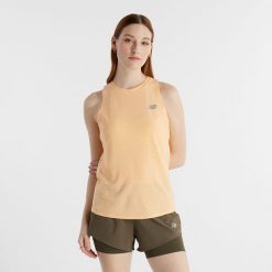 Koszulka damska New Balance WT41280PAE – pomarańczowa. Brązowe bluzki New Balance, s, bez wzorów, z materiału, sportowe, bez kołnierzyka, bez ramiączek. Za 99.99 zł.