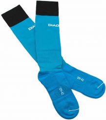 Skarpety piłkarskie Diadora Game Skarpety Aia Niebieskie 43-46. Niebieskie skarpety Diadora, bez wzorów, z bawełny. Za 99.99 zł.