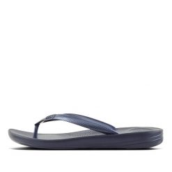 Klapki damskie FitFlop Iqushion Ergonomic TPU. Niebieskie klapki FIT FLOP, bez wzorów, z materiału, bez obcasa. Za 227.00 zł.