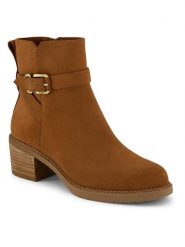 TOMS Skórzane botki "Hailey Buckle" w kolorze jasnobrązowym rozmiar: 41. Brązowe botki Toms, bez wzorów, ze skóry, bez obcasa, bez zapięcia. Za 419.95 zł.