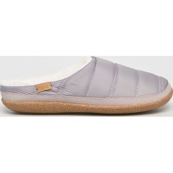 Toms - Kapcie. Obuwie domowe marki Toms. W wyprzedaży za 159.90 zł.