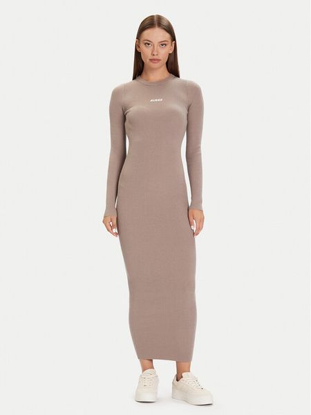 Guess Sukienka dzianinowa V5BK02 Z3JD2 Różowy Slim Fit. Czerwone sukienki Guess, l, z aplikacjami, z dzianiny, bez kołnierzyka, bez ramiączek. Za 329.99 zł.