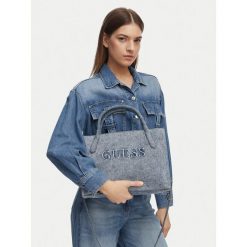 Torebka Guess. Niebieskie torebki klasyczne Guess, z aplikacjami, bez dodatków. Za 389.99 zł.