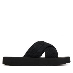 Klapki LOVE MOSCHINO. Czarne klapki Love Moschino, bez wzorów, bez obcasa. Za 659.99 zł.