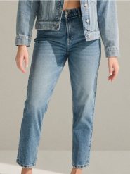 Jeansy mom fit - niebieski. Niebieskie jeansy Sinsay, l, bez wzorów. Za 69.99 zł.
