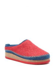 Comfortfusse Wełniane kapcie w kolorze czerwono-niebieskim rozmiar: 40. Czerwone obuwie domowe Comfortfüße, bez wzorów, z materiału, z okrągłym noskiem, bez zapięcia. Za 222.94 zł.