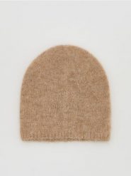 Czapka z wełną alpaki - kremowy. Białe czapki Reserved, bez wzorów, z wełny. Za 59.99 zł.