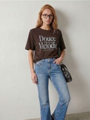 Jeansy flare z efektem sprania low waist - niebieski. Niebieskie jeansy Sinsay, l, bez wzorów. Za 69.99 zł.