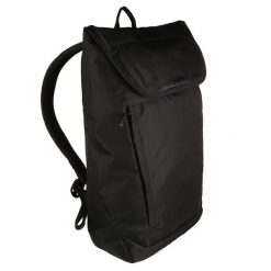 Shilton 20L unisex turystyczny plecak. Czarne plecaki Regatta, bez wzorów, z poliesteru. W wyprzedaży za 139.99 zł.