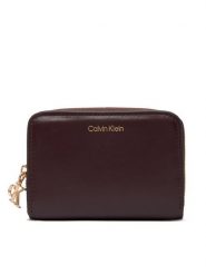 Calvin Klein Mały Portfel Damski Ck Medium Flap Zip Around LV04F1075G Brązowy. Brązowe portfele Calvin Klein, bez wzorów, ze skóry. Za 299.99 zł.