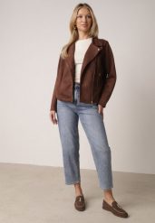 Niebieskie Jeansy z Bawełną o Kroju Mom Fit z Wysokim Stanem Kallis. Niebieskie jeansy Born2be, l, bez wzorów, z podwyższonym stanem. Za 109.99 zł.