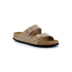 Birkenstock Arizona Kapcie Tytoniowe Brązowe Damskie. Brązowe obuwie domowe Birkenstock, bez wzorów, bez zapięcia. Za 459.00 zł.