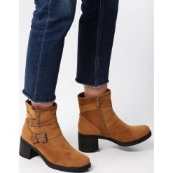Camelowe Botki Shelby. Botki Born2be, bez wzorów, z okrągłym noskiem, przed kolano, bez obcasa, bez zapięcia. Za 119.99 zł.