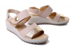 IGI&CO 3666222 capra moorbidone/natu, sandały damskie. Brązowe sandały IGI&CO, bez wzorów, ze skóry, bez obcasa, na koturnie, bez zapięcia. Za 399.90 zł.